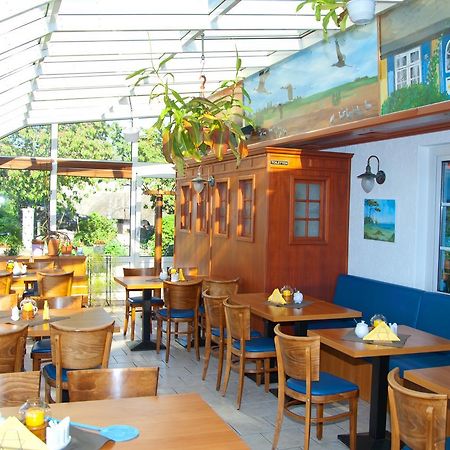 Ferien Unterm Reetdach In Gohren Hotel Goehren  Kültér fotó