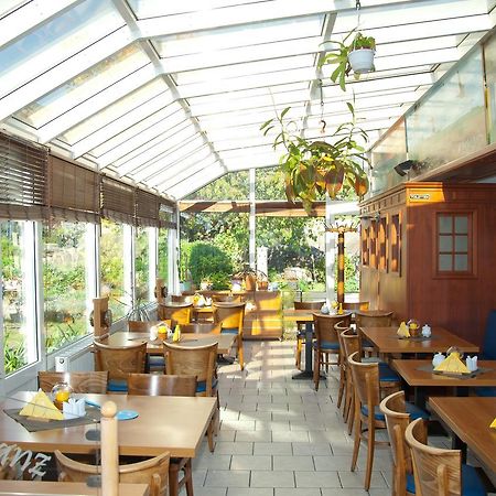 Ferien Unterm Reetdach In Gohren Hotel Goehren  Kültér fotó
