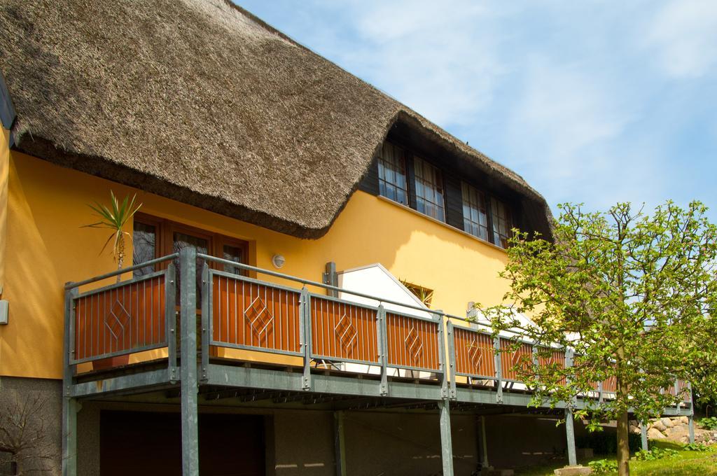 Ferien Unterm Reetdach In Gohren Hotel Goehren  Kültér fotó