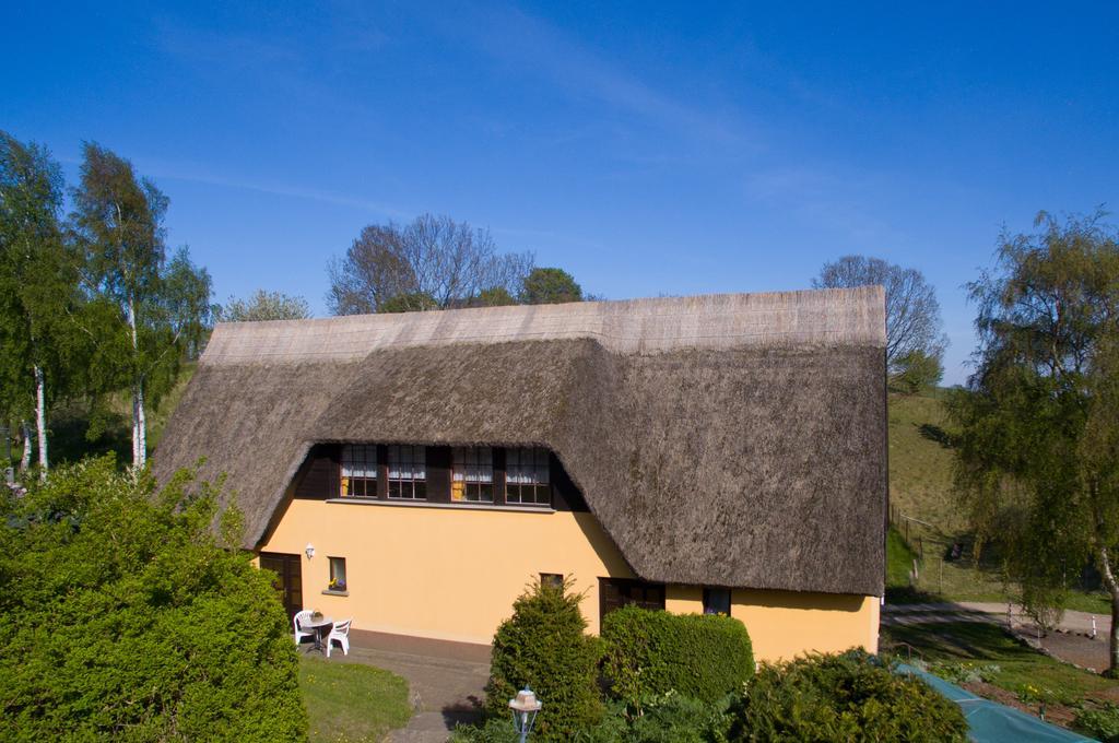 Ferien Unterm Reetdach In Gohren Hotel Goehren  Kültér fotó